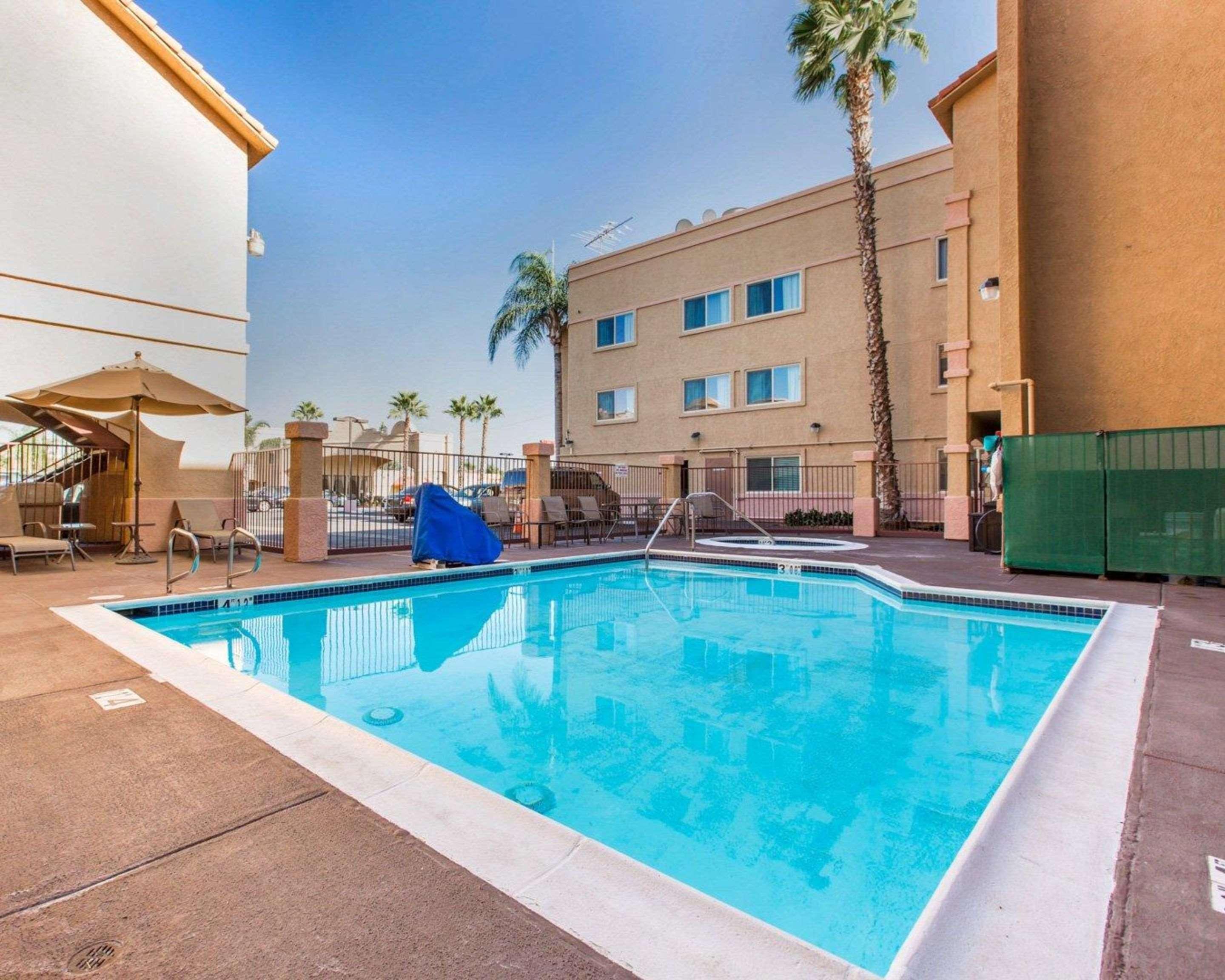 Comfort & Near March Air Reserve Base 3* Moreno Valley
