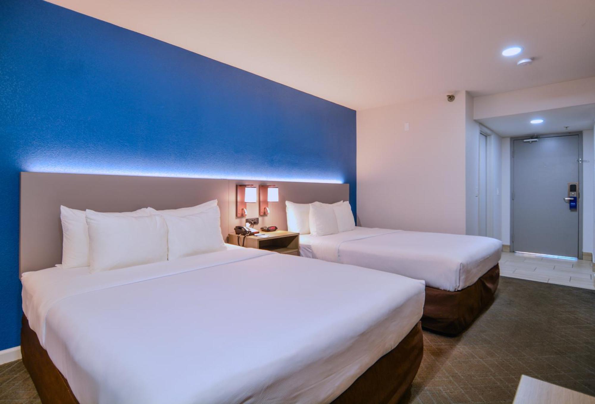 Comfort & Near March Air Reserve Base Hotel