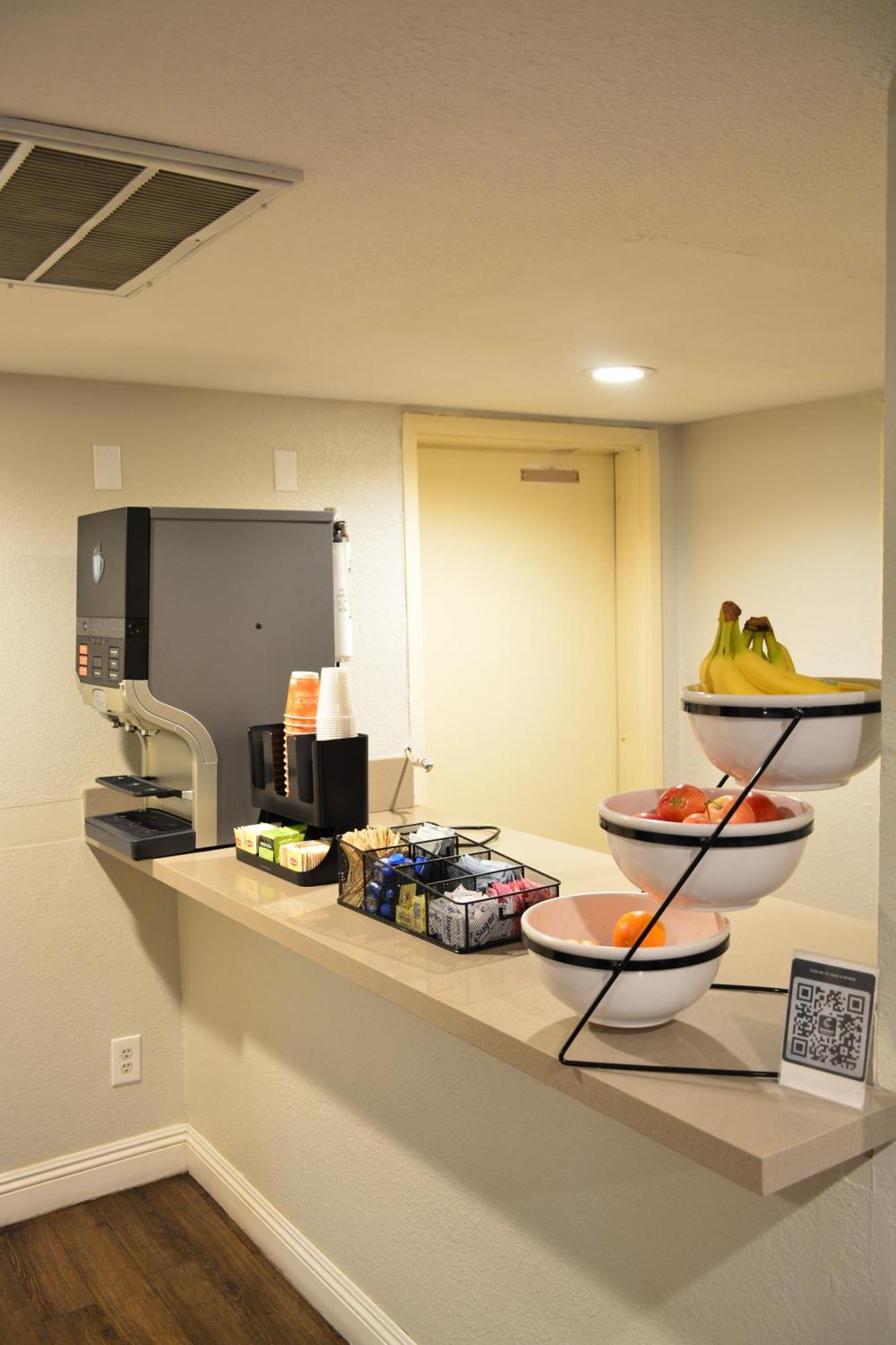 Hotel Comfort & Near March Air Reserve Base Moreno Valley