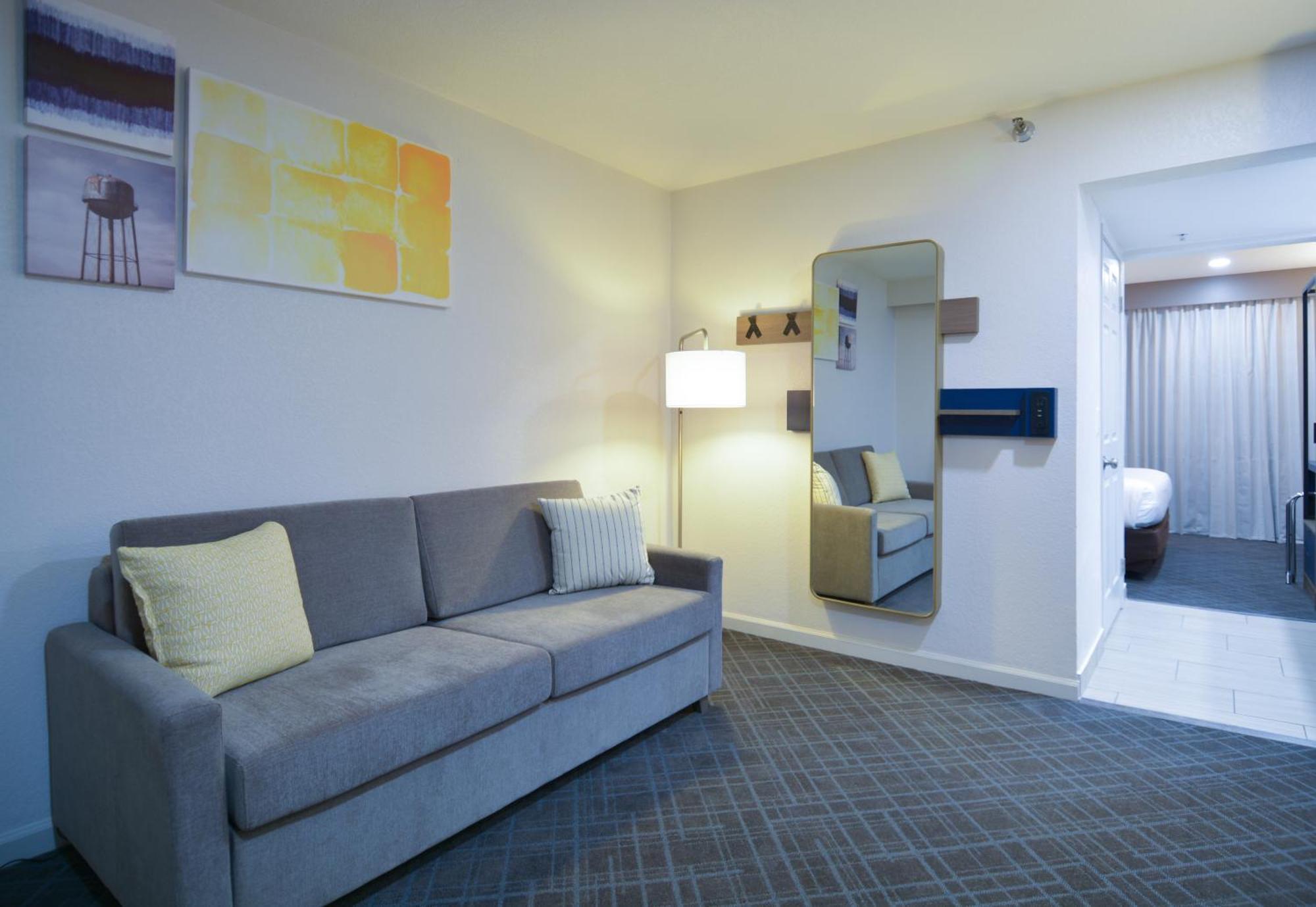 Comfort & Near March Air Reserve Base Moreno Valley
