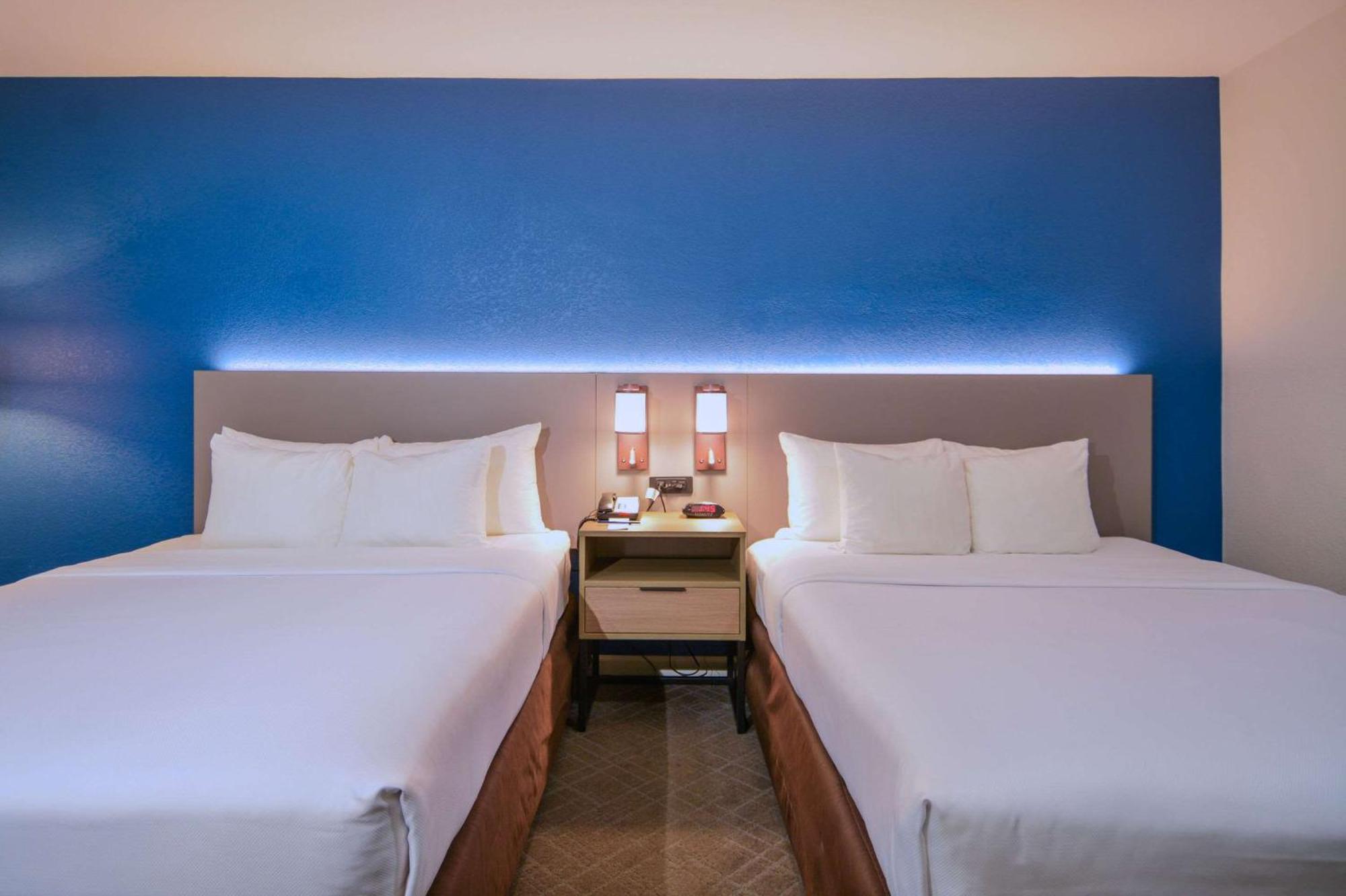 Comfort & Near March Air Reserve Base Hotel 3*