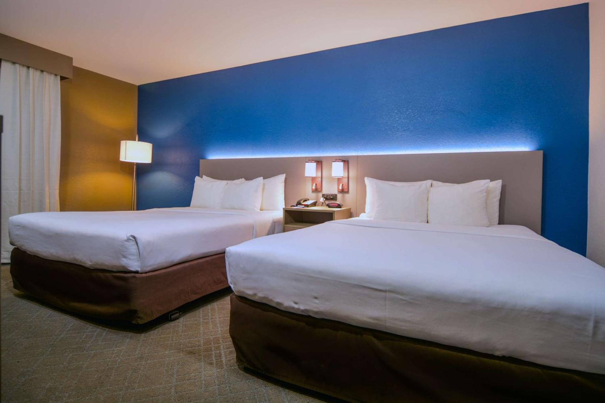 Comfort & Near March Air Reserve Base 3*